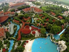 -金孔雀温泉旅游度假村