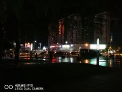 -视界风尚酒店(京基万象城大剧院地铁站店)