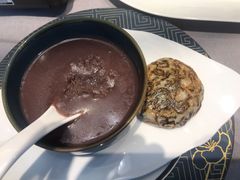 燕窝红豆沙配香煎粉丝包-花锦堂·隐庐