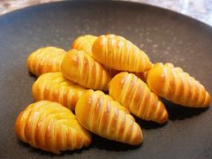 枫叶奶黄酥-临江宴(陆家嘴店)