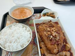 -鲲少爷烤鱼饭.螺蛳粉·清真(爱琴海店)