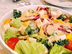 芒果牛油果鸡肉沙拉-迷迭香意大利餐厅