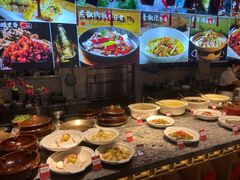 -头上红煨盐鸡乡村食府