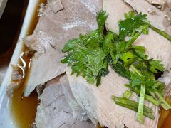 猪肘肉-亮亮面馆(经六路店)