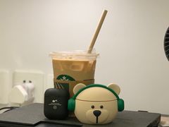 -星巴克(宁波东门银泰店)