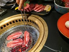 -山川小町·极番烧肉(新地假日广场店)