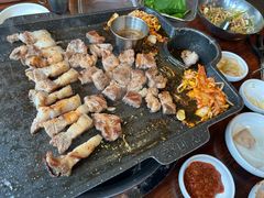 -Dombe豚(黑猪肉街店)