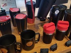零售区-星巴克(成都东站店)