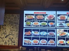 -八府香鸭·啫啫煲(华山路店)