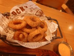 洋葱圈-MR.ROCKY洛奇先生RESTAURANT&BAR(宝安壹方城店)