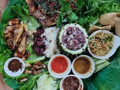 -沐毫傣泐云南菜孔雀宴•手抓饭傣味烧烤(曼听公园店)