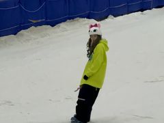 -乔波室内滑雪场