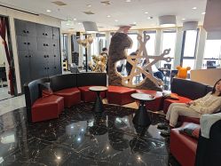 -TOP HAIR SALON