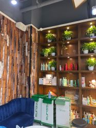 -PE SALON