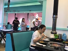 -烤路里·韩国品质自助烤肉(石路天虹4号店)