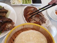 -梅利汴京烤鸭•开封豫菜地标店(铁北街店)