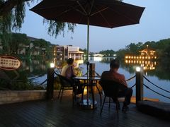 -上海怡沁园度假酒店