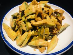 黄瓜拌油条-梅飞酒家(桑园路店)