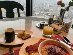 -锦厨国际自助餐厅 · 云端景观 (昆明索菲特大酒店)