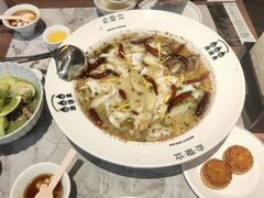 老坛酸菜鲈鱼-渔语鱼新川菜Bistro(万象天地店)