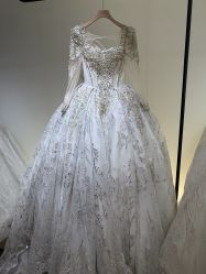 -城市花园婚纱摄影