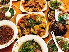 -八一路好吃街(雨田商务大厦店)