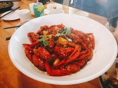 油焖小龙虾-唐伯虎新派湘菜馆(石夏时代广场店)