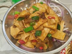 -江城燕子大排档(江汉路步行街店)