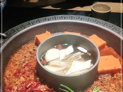 -晓宇重庆火锅(龙首店)