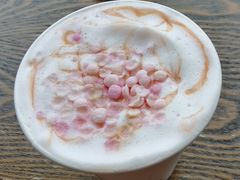 樱花初绽玛奇朵-星巴克臻选(盐城金鹰聚龙湖店)