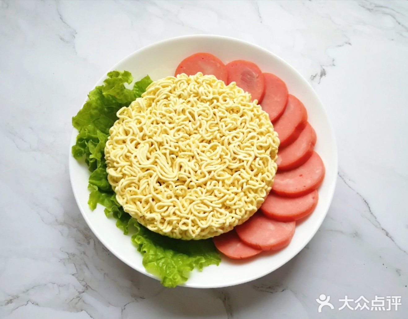 97喜欢泡面和芝士的朋友,这款芝士泡面火锅一定不要错过哦[呲牙]