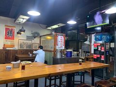 大堂-何太太馄饨面铺(大浒东苑店)