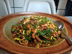 -吕氏焗小鲜•海鲜青岛菜(总店)