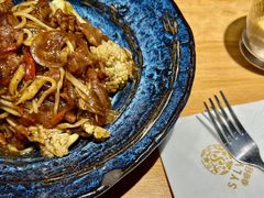 -POKEE VIA&Brunch·维娅(重庆来福士店)