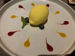 芒果百香果慕斯-莲西餐(曲江店)