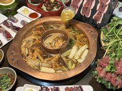 -滇釜火锅·能喝汤的火锅(车公庄店)