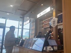 -霸王茶姬(云杉奥莱店)
