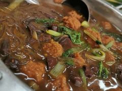 丸子炖红蘑-老村长农家院