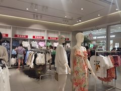 -H&M(来又来时尚购物广场店)
