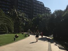 -三亚湾海居铂尔曼度假酒店