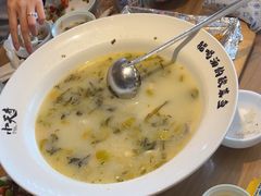 -严记小天府酸菜鱼(西四路店)