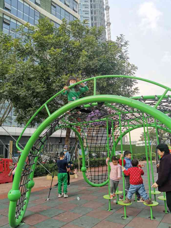 荔湾区儿童公园"住在荔湾区有一段时间了,都不知道有个荔湾.