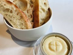 餐前面包-Le Comptoir de Pierre Gagnaire