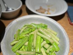 -蜜桃餐厅·伴山(湖滨商业街店)