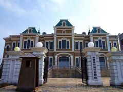 -清风小镇闯关东影视基地