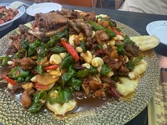 -郑小二山东特色炒鸡店(红小巷店)