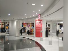 -优衣库(上海正大广场店)