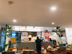大堂-毛辣果·贵州红酸汤牛肉火锅(西单店)