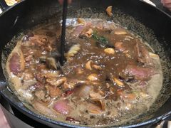-胡须佬鸡煲四季火锅店(石厦西村直营店)