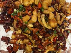 会上瘾的辣子鸡-椒爱水煮鱼川菜(CBD万达店)
